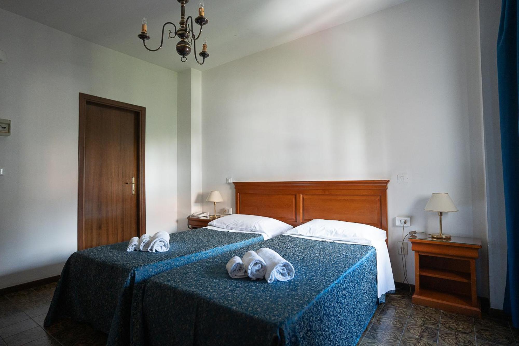 Hotel Napoleon Pontremoli Εξωτερικό φωτογραφία